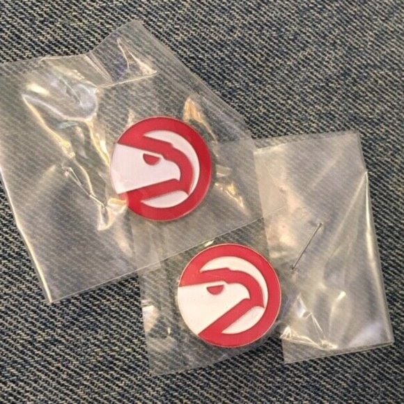 Two Atlanta Hawks Pac Man Logo NBA Pins ~ Basketball - Picture 1 of 2